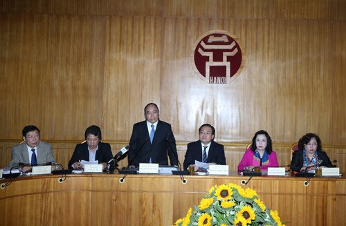 Phó Thủ tướng Nguyễn Xuân Phúc kiểm tra tình hình triển khai công tác bầu cử tại Hà Nội - ảnh 1
